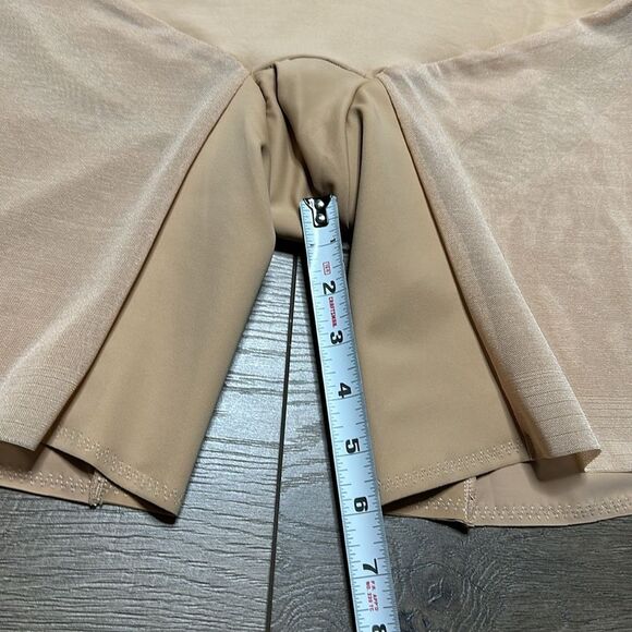 NWOT HoneyLove The SuperPower Short High Waist Mid Thigh Nude Shapewear Size 1X - Picture 8 of 11